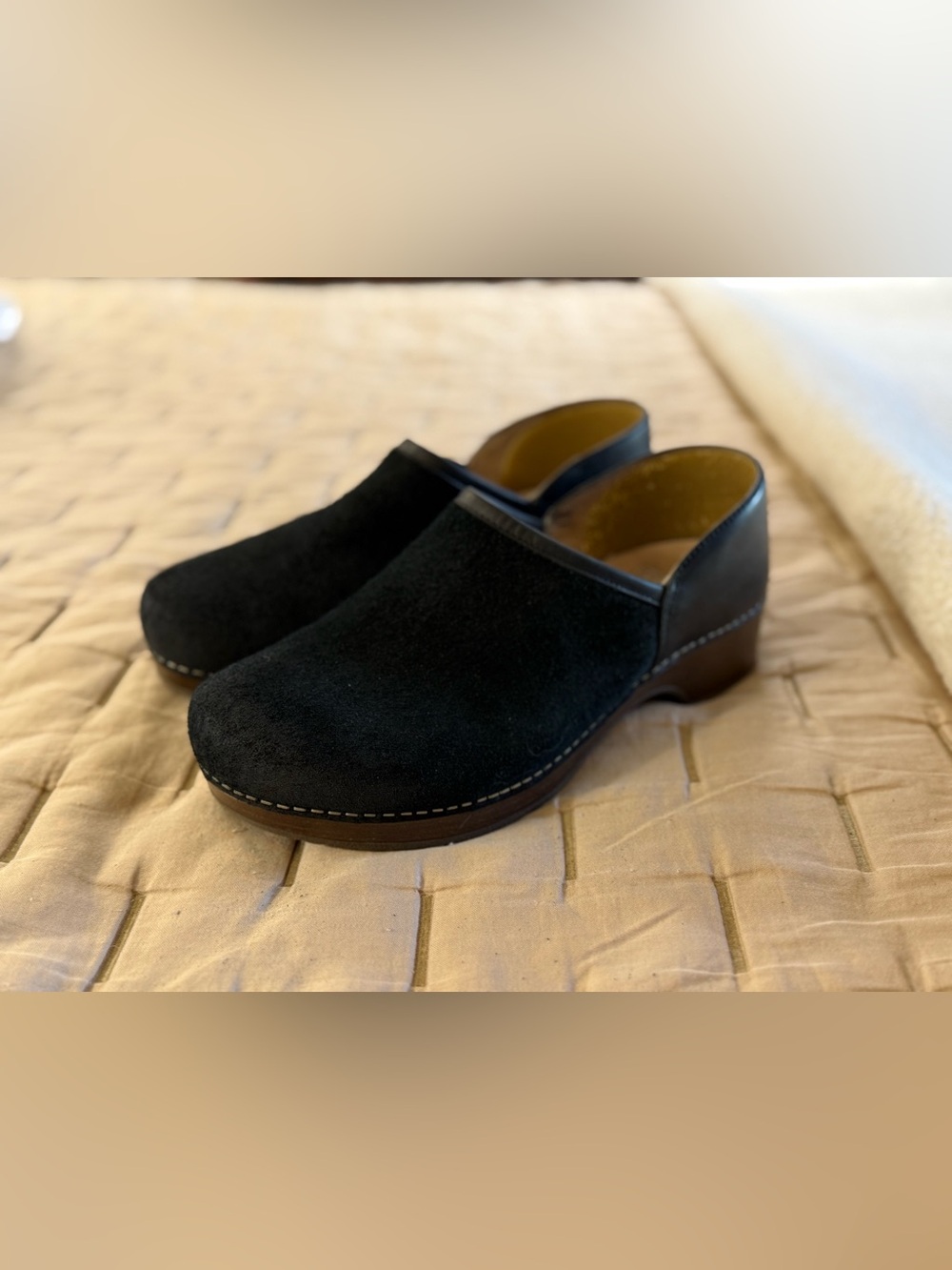 Dansko Black Suede Slip-On Clog Mules Round Toe Women's EU 40